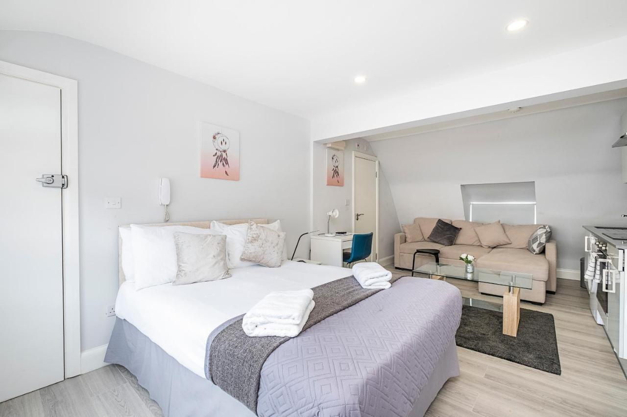 Securematics Superior Studio Apartments London Exterior photo